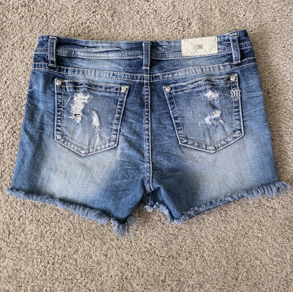 SOLD - Miss Me Curvy Shorts 36